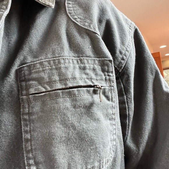 Brand new field coat, too large. Fits like XL even though it says medium. - Picture 2 of 3